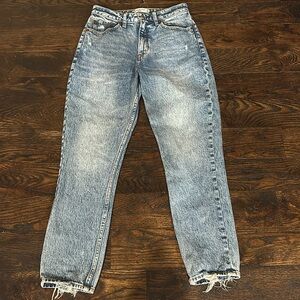 Abercrombie & Fitch Jeans. The Mom High Rise Curve Love. Size 25 Regular
